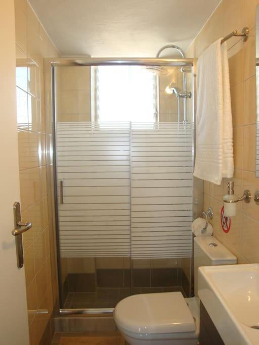 Centre Penthouse With Seaview Heraklion (Crete)