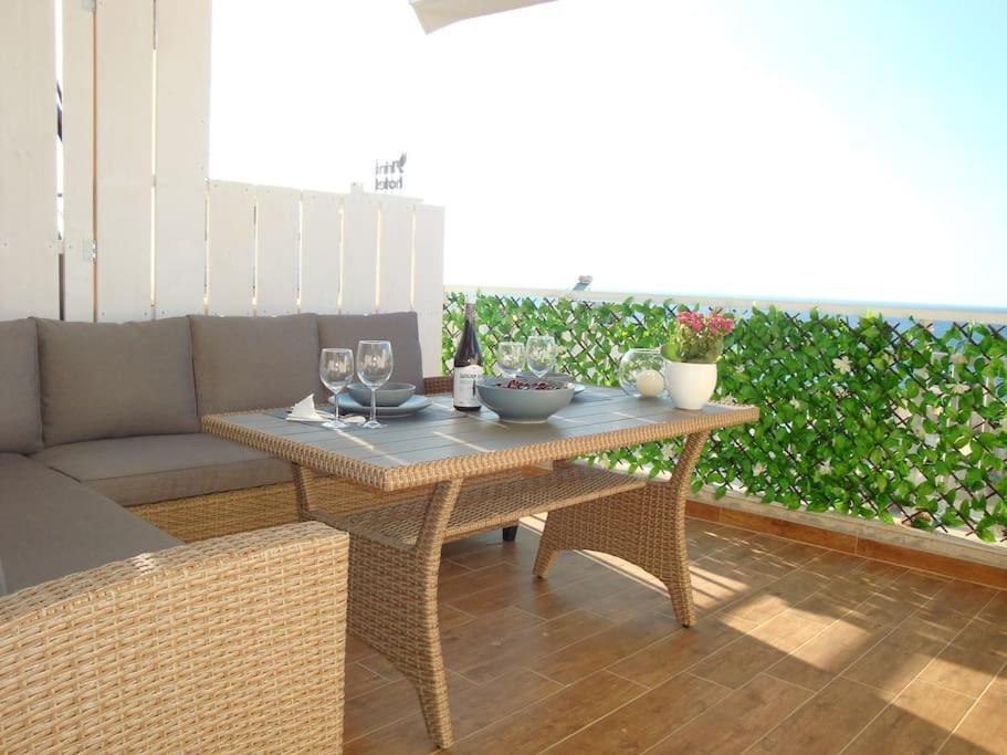 Centre Penthouse With Seaview